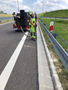 zalewanie szczelin ciśnieniowe